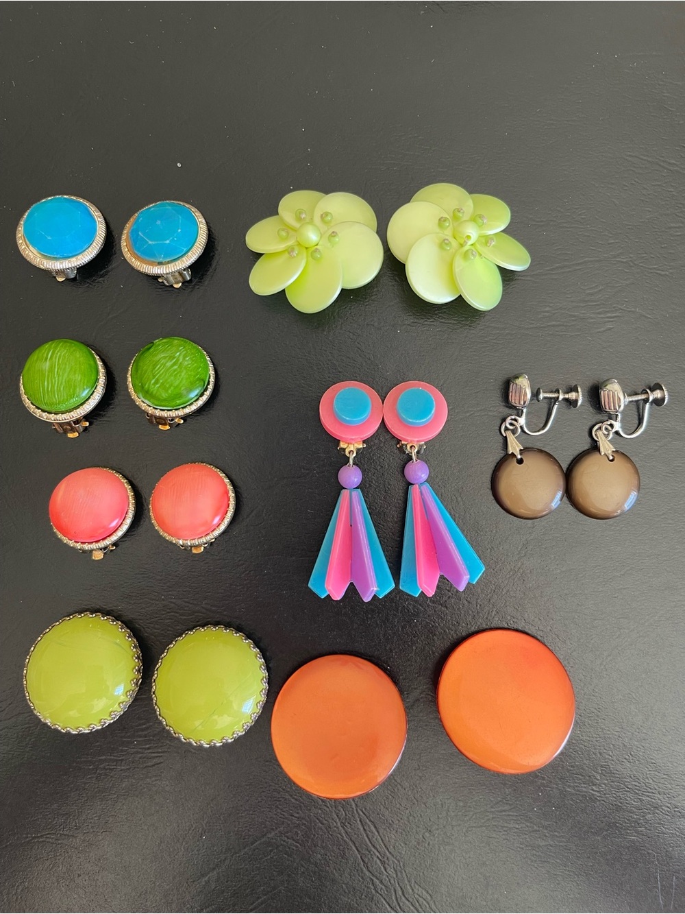 Vintage Hong Kong clip on earrings lot.